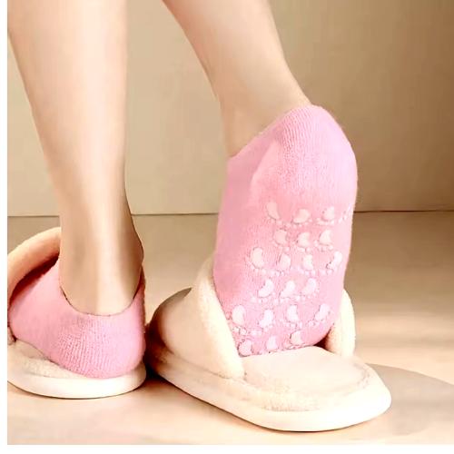Spezielle rutschfeste Socken für die Pflege